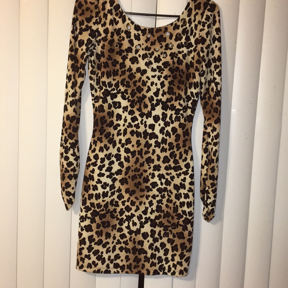 Gorgeous long sleeve midi leopard dress Size S